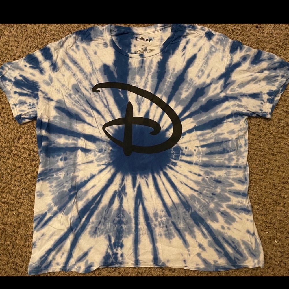 Disney shirt